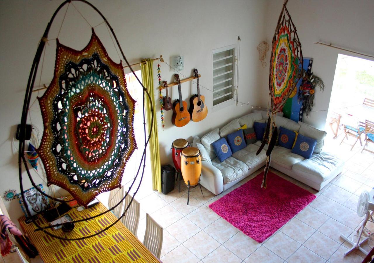 Appartamento Happy Hippies House Sainte-Rose Esterno foto