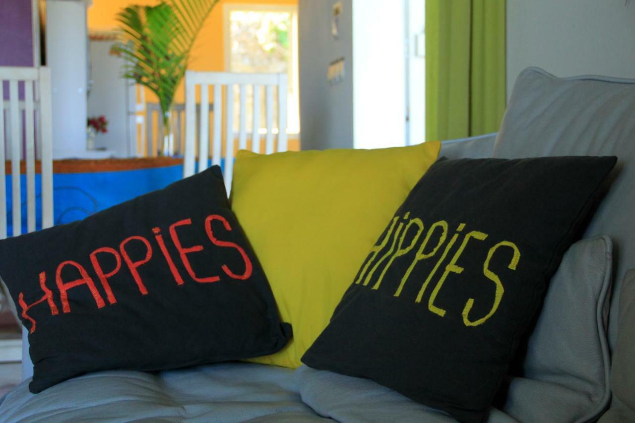 Appartamento Happy Hippies House Sainte-Rose Esterno foto